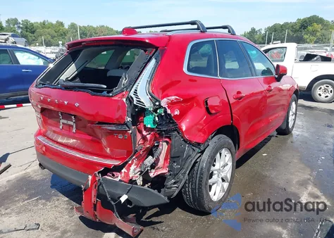 2021 Volvo Xc60 T5 Momentum z USA, uszkodzony, nr VIN YV4102RK1M1738035